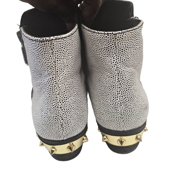Circus By Sam Edelman Black & White Ankle Boots With Gold Studded Heel - Picture 5 of 12